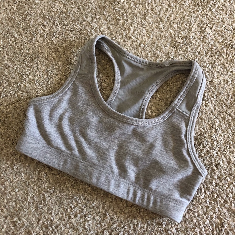 Old Navy active gray sports bra in size XS